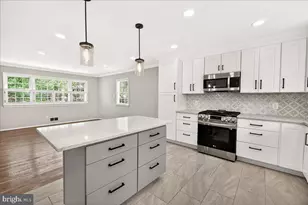 11905 Hunters Ln, Rockville, MD 20852 - Photo 15