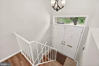 11905 Hunters Lane, Rockville, MD 20852 - Photo 9