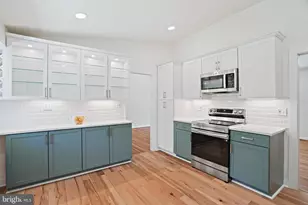 6607 Lone Oak Dr, Bethesda, MD 20817 - Photo 13