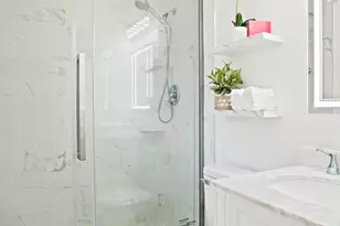 6607 Lone Oak Dr, Bethesda, MD 20817 - Photo 29