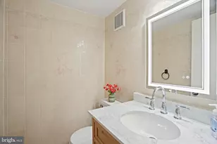 6607 Lone Oak Dr, Bethesda, MD 20817 - Photo 23