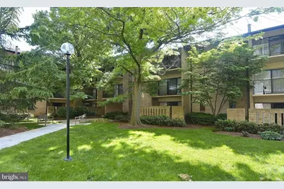 10 Monroe Street #302, Rockville, MD 20850 - Photo 23