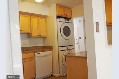 10 Monroe #302, Rockville, MD 20850 - Photo 9