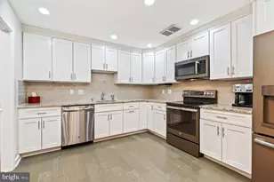 11420 Strand Dr, North Bethesda, MD 20852 - Photo 13