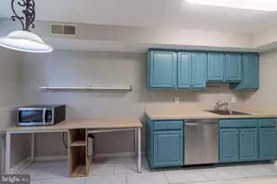 35 Pickering Ct, Germantown, MD 20874 - Photo 5