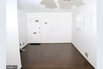 12010 Ashley Drive SE, Rockville, MD 20852 - Photo 5