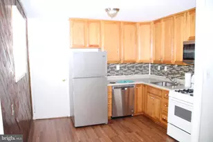 12010 Ashley Dr SE, Rockville, MD 20852 - Photo 3