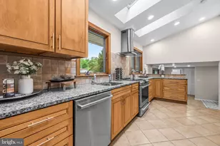 9110 Kirkdale Rd, Bethesda, MD 20817 - Photo 9