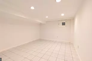 8835 Tuckerman Ln, Potomac, MD 20854 - Photo 19