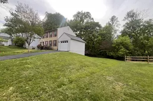 7 Pipestem Ct, Potomac, MD 20854 - Photo 3