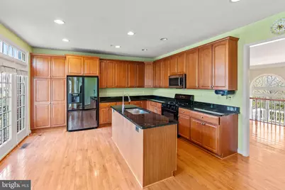 307 Oak Knoll Terrace, Rockville, MD 20850 - Photo 7