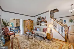 8929 Colesville Rd, Silver Spring, MD 20910 - Photo 13