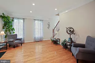 23816 Echo Creek Ct, Gaithersburg, MD 20882 - Photo 5