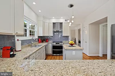 23816 Echo Creek Court, Gaithersburg, MD 20882 - Photo 9
