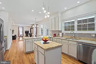 23816 Echo Creek Ct, Gaithersburg, MD 20882 - Photo 15