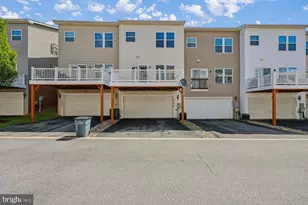 11672 Emerald Dr, Clarksburg, MD 20871 - Photo 5