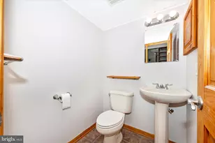 10704 Wayridge Dr, Montgomery Village, MD 20886 - Photo 39