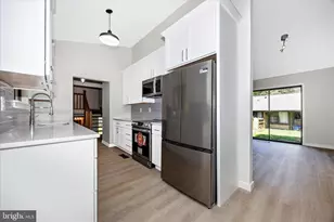 10704 Wayridge Dr, Montgomery Village, MD 20886 - Photo 17