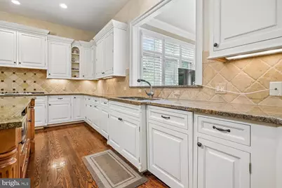 10420 Riverwood Drive, Potomac, MD 20854 - Photo 33
