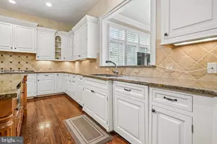 10420 Riverwood Dr, Potomac, MD 20854 - Photo 33
