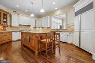 10420 Riverwood Dr, Potomac, MD 20854 - Photo 29