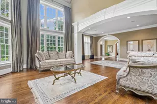 10420 Riverwood Dr, Potomac, MD 20854 - Photo 23