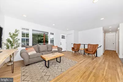 28513 Woodview Drive, Damascus, MD 20872 - Photo 5