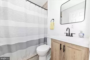 28513 Woodview Dr, Damascus, MD 20872 - Photo 29