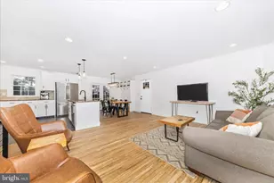 28513 Woodview Dr, Damascus, MD 20872 - Photo 3