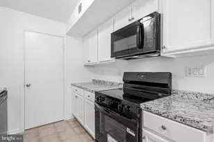 5 Normandy Square Ct, Silver Spring, MD 20906 - Photo 5