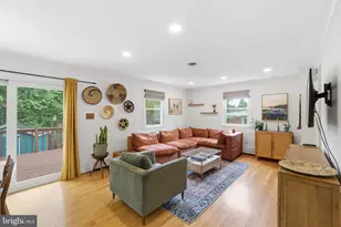 8007 Wildwood Dr, Takoma Park, MD 20912 - Photo 9