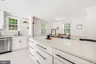 5613 Bradley Blvd, Bethesda, MD 20814 - Photo 9