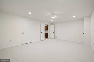 7533 Pepperell Dr, Bethesda, MD 20817 - Photo 55