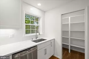 7533 Pepperell Dr, Bethesda, MD 20817 - Photo 9