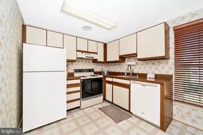 20200 Ravensdale Court, Gaithersburg, MD 20886 - Photo 3