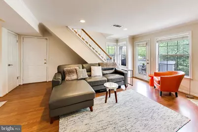 5814 Inman Park Circle #220, Rockville, MD 20852 - Photo 5