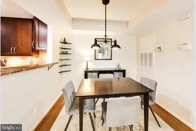 5814 Inman Park Circle #220, Rockville, MD 20852 - Photo 7