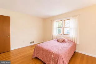 2884 Glenora Ln, Rockville, MD 20850 - Photo 17
