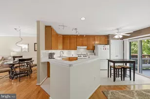 7728 Heritage Farm Dr, Gaithersburg, MD 20886 - Photo 17