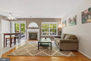 7728 Heritage Farm Dr, Gaithersburg, MD 20886 - Photo 11