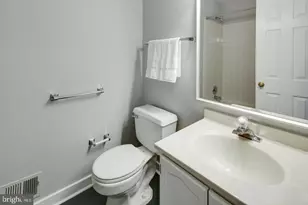 1353 Templeton Pl, Rockville, MD 20852 - Photo 21