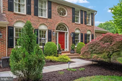5613 Sugarbush Lane, Rockville, MD 20852 - Photo 3