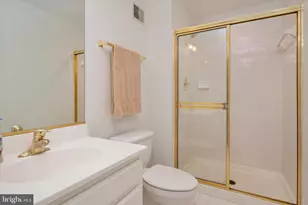 5613 Sugarbush Ln, Rockville, MD 20852 - Photo 37