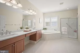 16907 Harbour Town Dr, Ashton, MD 20861 - Photo 37