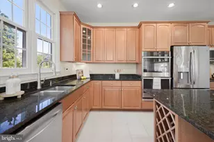 16907 Harbour Town Dr, Ashton, MD 20861 - Photo 25