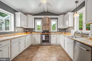 7201 Barcellona Dr, Gaithersburg, MD 20879 - Photo 23