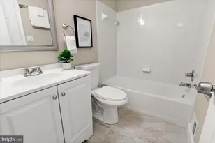 13523 Hamlet Square Ct, Germantown, MD 20874 - Photo 25