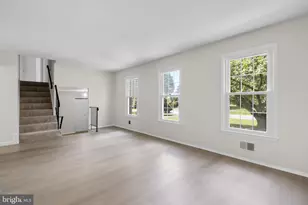 17109 Oxley Farm Rd, Poolesville, MD 20837 - Photo 3