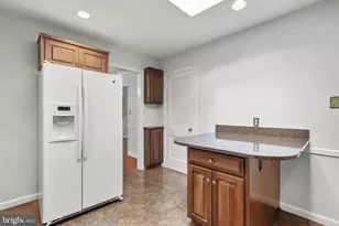 9807 Merwood Ln, Silver Spring, MD 20901 - Photo 15