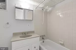 9807 Merwood Ln, Silver Spring, MD 20901 - Photo 35